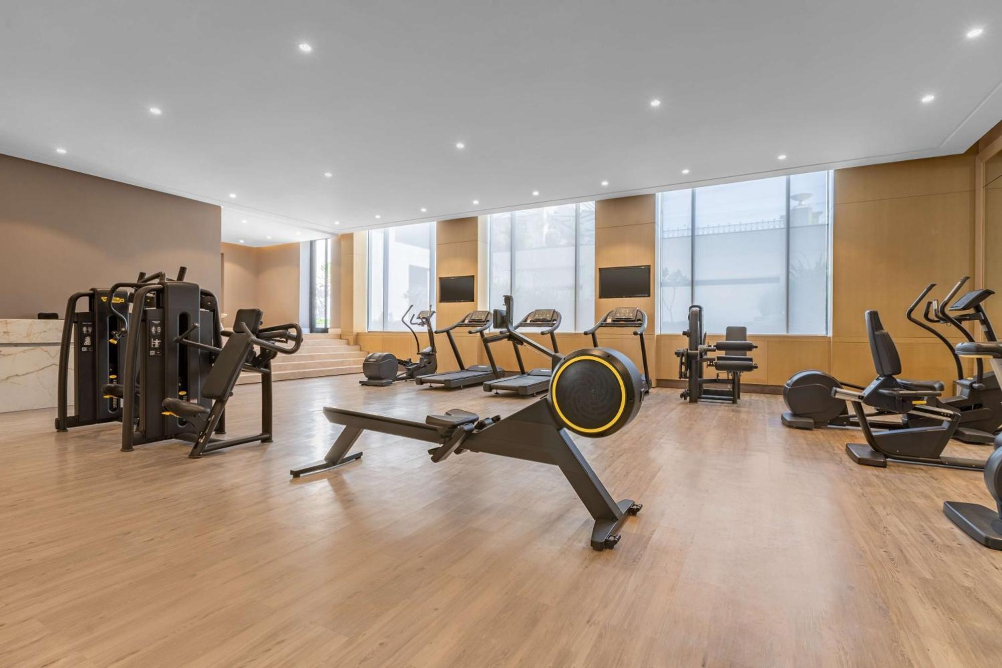 Mansard Riyadh, A Radisson Collection Hotel 외부 사진 The gym at the hotel