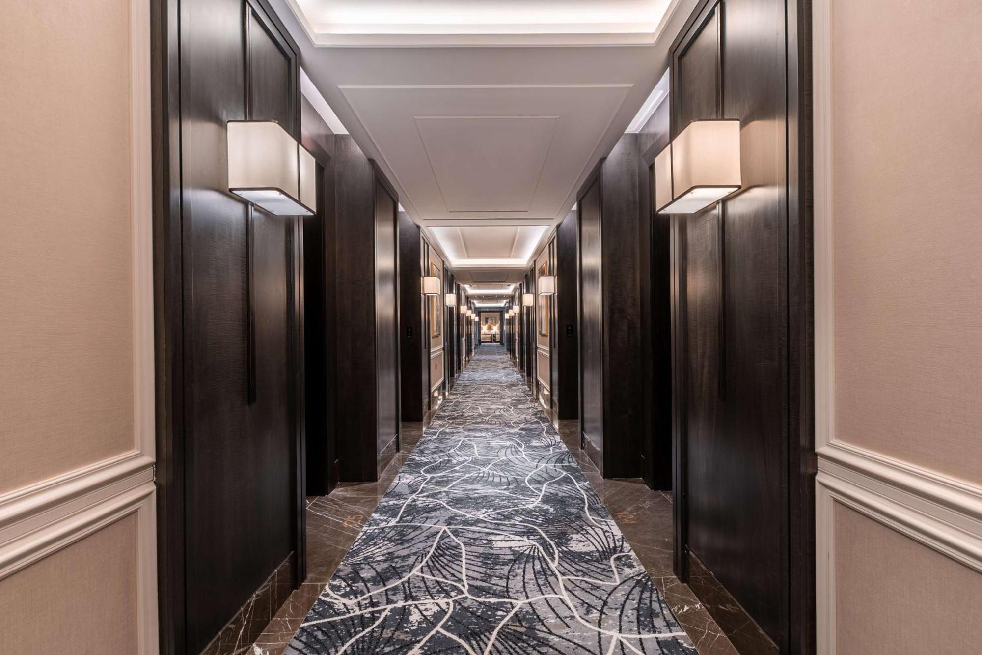 Mansard Riyadh, A Radisson Collection Hotel 외부 사진 A corridor