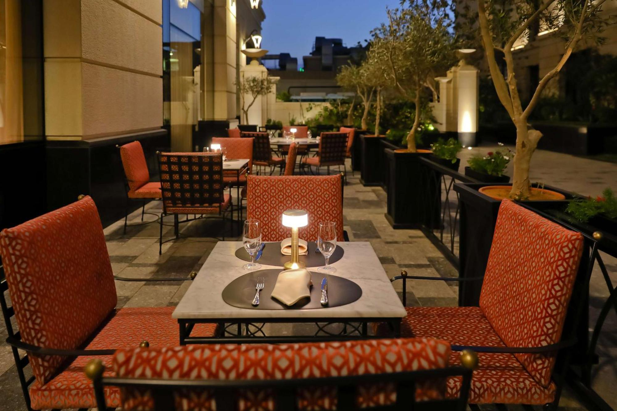 Mansard Riyadh, A Radisson Collection Hotel 외부 사진 The Westin Cairo